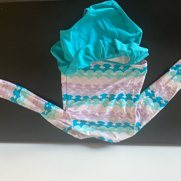 Colorful Wave Pattern Swim Set - Picture 2 of 2